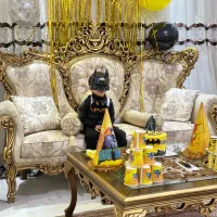 یه دست مبل نه نفره همراه جلو مبلی کاملا سالم