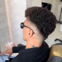 فرمو/فرششماه/فردائم|خدمات آرایشگری و زیبایی|اصفهان, سودان|دیوار