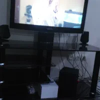 میز ناهارخوری 4نفره و میز تی وی شیشه ای فروشی فوری