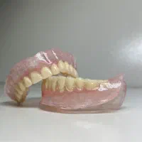 ساخت دندان مصنوعی کامل / تکه ای / تکی|پزشکی|شیراز, شهرک پرواز|دیوار
