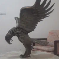 مجسمه فولادی عقاب به عرض بیش از ۱ متر هنر دست