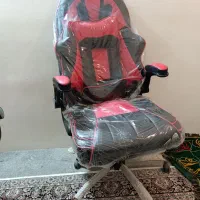 دو عدد صندلی نو به فروش میرسد