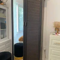 کمد آینه دار تمیز