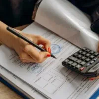 نیاز به یک حسابدار خانم