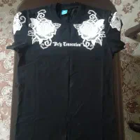 تیشرت و پوشاک