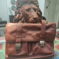 کیف چرمی عتیقه و آنتیک وقدیمی ۶۰ ساله