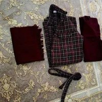 پالتو ، شال ، تونیک ، لباس زیر|لباس|کاشان, باهنر|دیوار