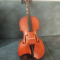 ویولن دانش اموزی