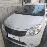 رنو ساندرو تمیز بدون رنگ و سالم