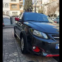 Rکوییک، مشکی قرمز