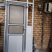 درب سرویس بهداشتی