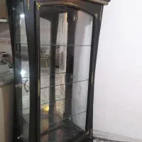 ویترین و زیر تلویزیون