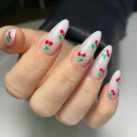 کاشت ناخن تخصصی یلدا