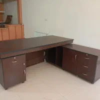 میز اداری. صندلی چرمی  اداری
