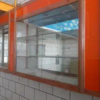 ۵عدد ویترین آلومینیوم در حد نو