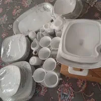 سرویس چینی نو داخل کارتن فقط درآوردم عکس بندازم|ظروف سرو و پذیرایی|قرچک, زیبا شهر|دیوار