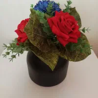گل وگلدان