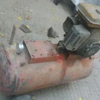 پمپ باد ۱۰۰ لیتری موتوربنزینی سلند نداره|ابزارآلات|مشهد, ابوذر|دیوار