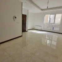 57 متری تکواحدی، یک خواب، جمهوری