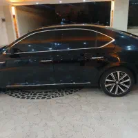 شیشه دودی و کاور سقف  گلس