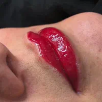 خدمات آرایش دائم با تخفیف ویژه