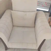 یک دست مبل 8نفره تمیز بدون شکستگی پایه بفروش میرسد|مبلمان خانگی و میز عسلی|سلماس, |دیوار