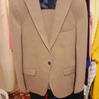 کت وشلوار بسیار تمیز