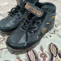 کفش اسپرت|کیف، کفش، کمربند|آبکوه, |دیوار