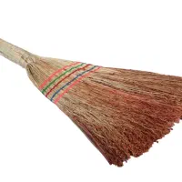 جارو می‌بندم