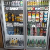 یخچال دو درب بزرگ و دستگاه قهوه ساز تنسر