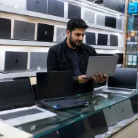 فقط یک دیقه وقت بزار برای لپتاپ استوک/تا ضرر نکنی