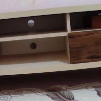 میز تلویزیون در حد نو