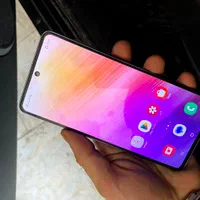 سامسونگ Galaxy A73 5G با حافظهٔ ۲۵۶ گیگابایت