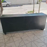 تخت و زیر باری