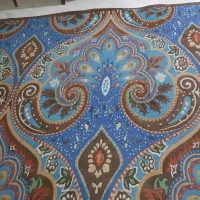 یک عدد فرش سه درسه زیر قیمت بفروش میرسد