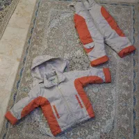 کاپشن سرهمی بچگانه باتعدادی اسباب‌بازی رایگان|کفش و لباس بچه|تهران, جنت‌آباد جنوبی|دیوار