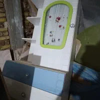 تخت و کمد بچه