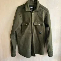 لباس|کیف، کفش، کمربند|میانه, |دیوار