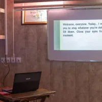 کافه دورهمی زبان انگلیسی و عربی