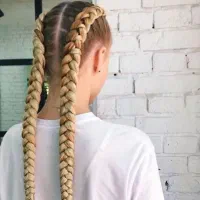 آموزش.خدمات بافت مو.کاشت ناخن|خدمات آرایشگری و زیبایی|رشت, معلم|دیوار