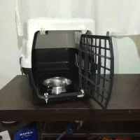 باکس سگ ها و گربه خانگی ، همراه با ظرف غذا استیل