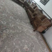 فرش و مبل بفروش میرسد