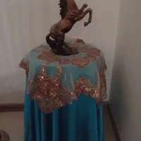 میز خاطره و رومیزی و دکوری