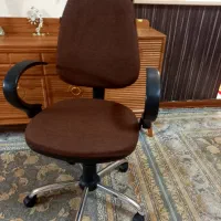 صندلی اداری درحدنو