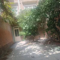 پیروزی خانه کلنگی                  (بهمن دریاباری)