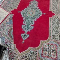 سه عدد فرش یکی ۱۲متری دوتا شیش‌متری تمیز شسته شده