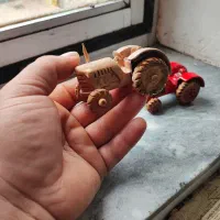 تراختور چوبی|اسباب‌‌بازی|اردبیل, |دیوار