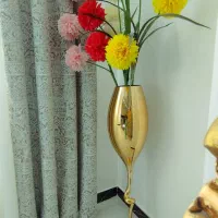 گل و گلدان مصنوعی