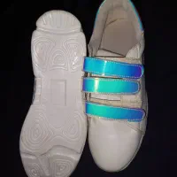 کتانی|کیف، کفش، کمربند|تاکستان, |دیوار