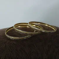 النگوطلاروس